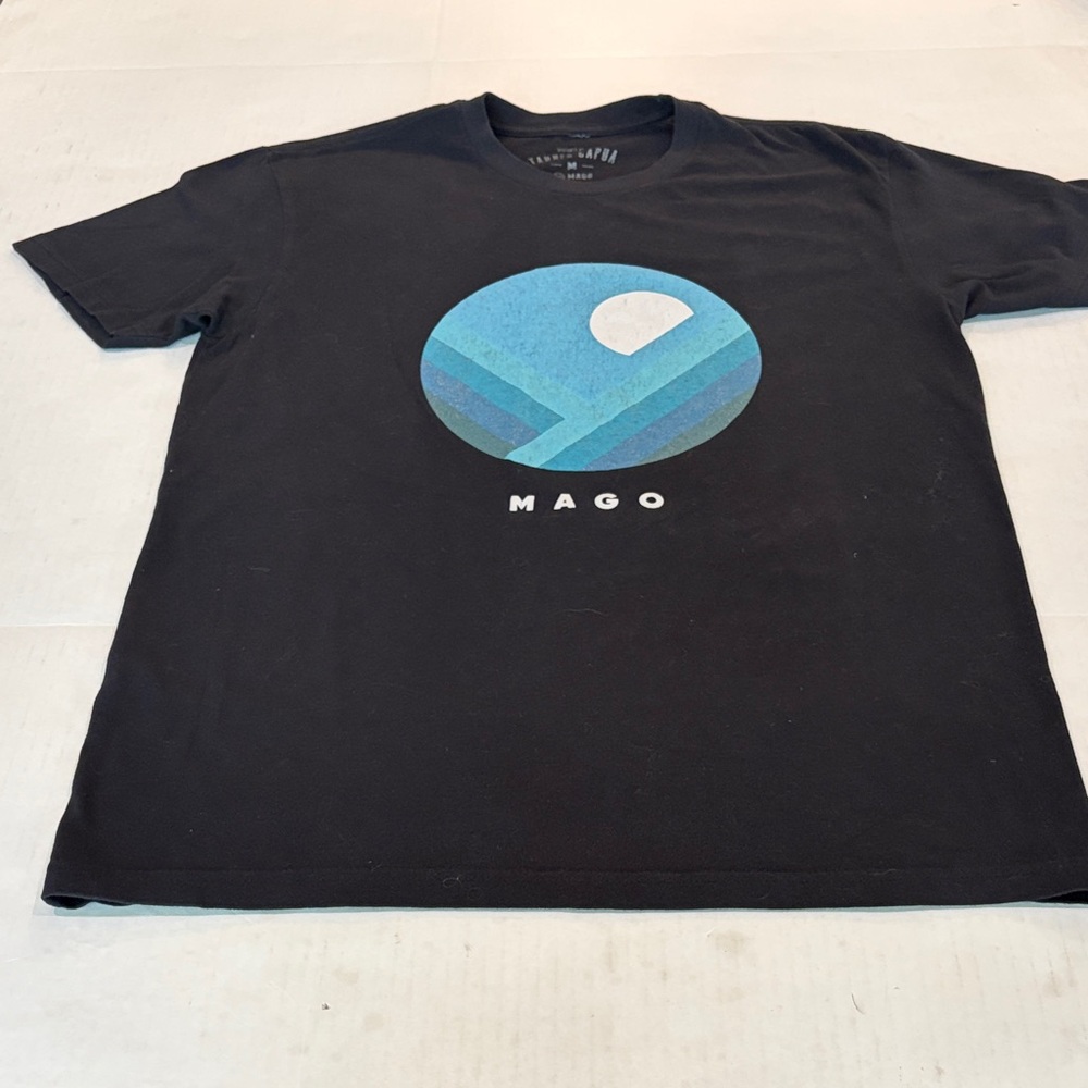 Men’s Medium Black Graphic Crewneck T-Shirt